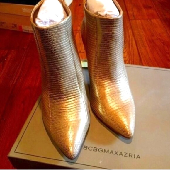 NEW* BCBGMAXAZRIA Runway Cara Bootie Gold Metallic Color Size 6.5 $375 - Picture 2 of 7